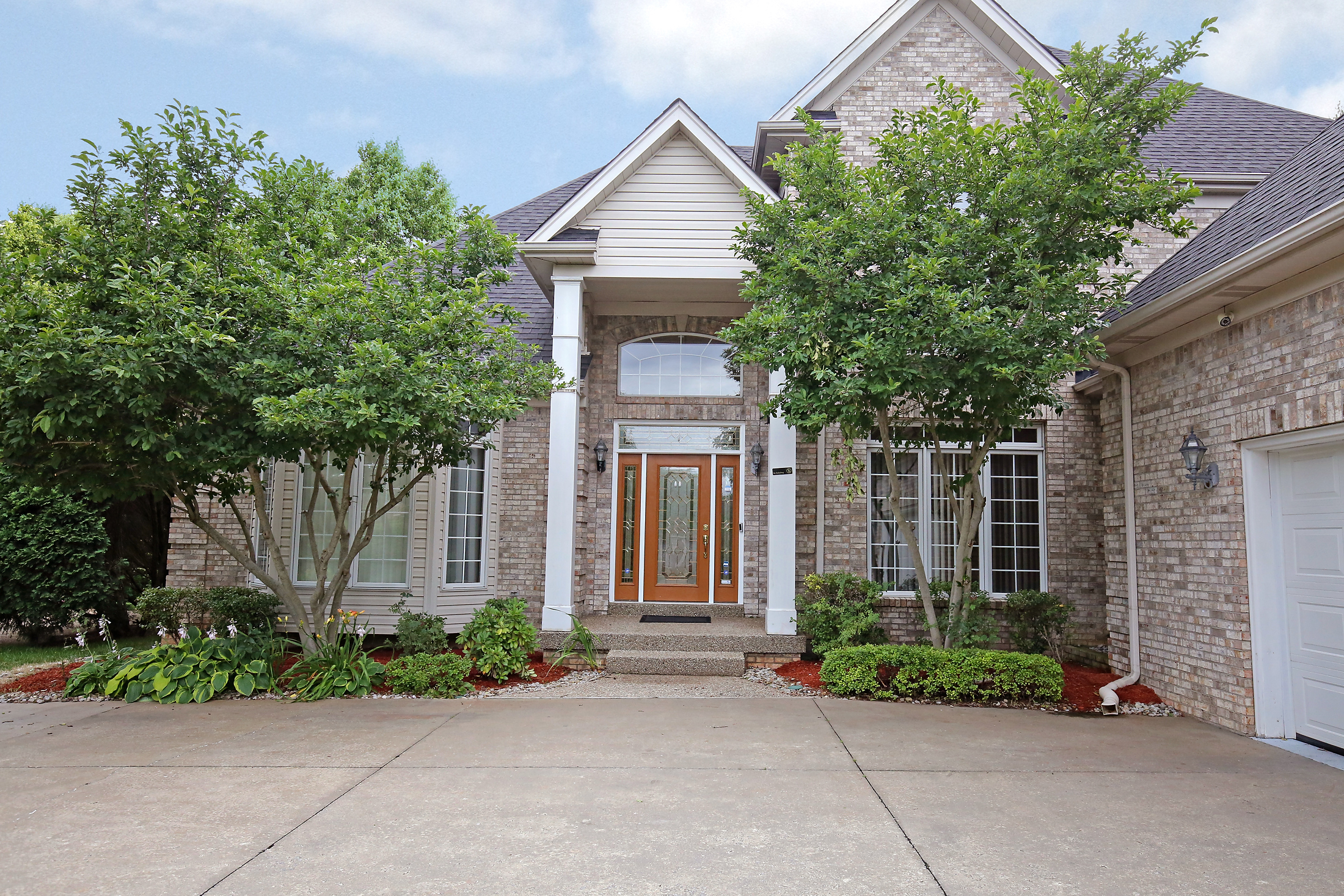 9511 Felsmere Circle Louisville, KY 40241 9511 Felsmere Circle Louisville, KY 40241