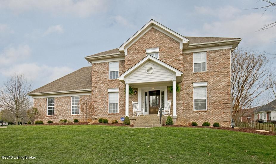 Front View of 13701 Lake Springs Dr