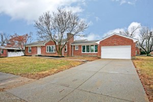 1 Canterbury Drive 1 Canterbury Drive