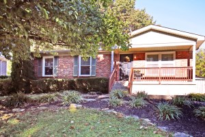 6802 Creedmoor Ct Louisville, KY 40228 6802 Creedmoor Ct Louisville, KY 40228