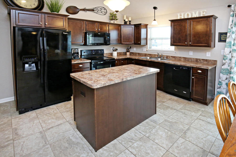 9409 Mossy Creek Way, Louisville, KY 40299 9409 Mossy Creek Way, Louisville, KY 40299