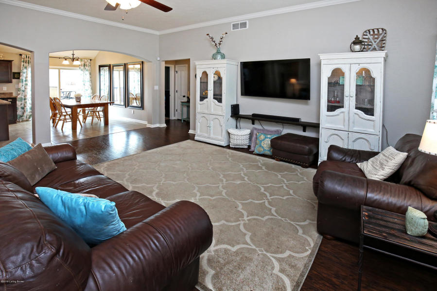 9409 Mossy Creek Way, Louisville, KY 40299 9409 Mossy Creek Way, Louisville, KY 40299