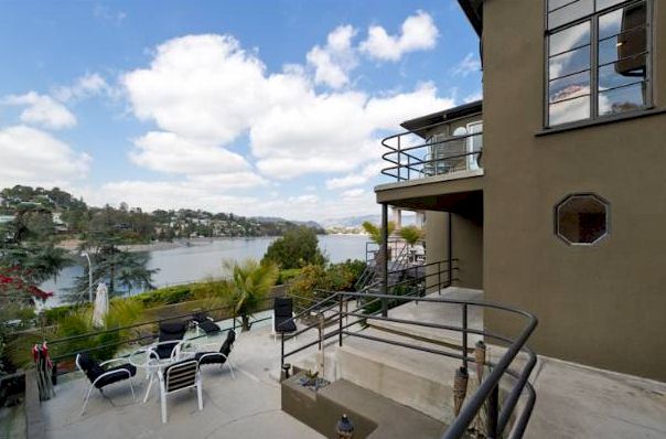 1957 rockford Rd Silver lake Streamline Moderne has views of the Silver Lake Reservoir 1957 rockford Rd Silver lake Streamline Moderne has views of the Silver Lake Reservoir