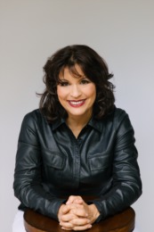 Mae Levitan