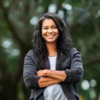 Niaisha Roberts