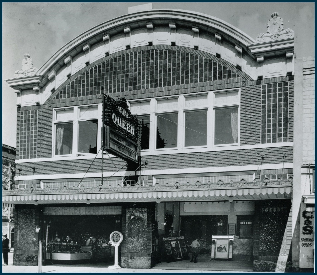 Vintage Austin: The Queen Theater