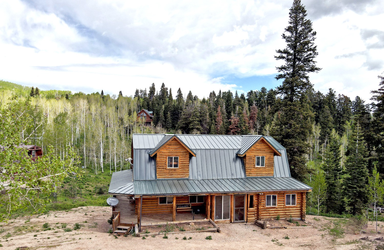 Looking for that cabin getaway? Check out our newest listing!