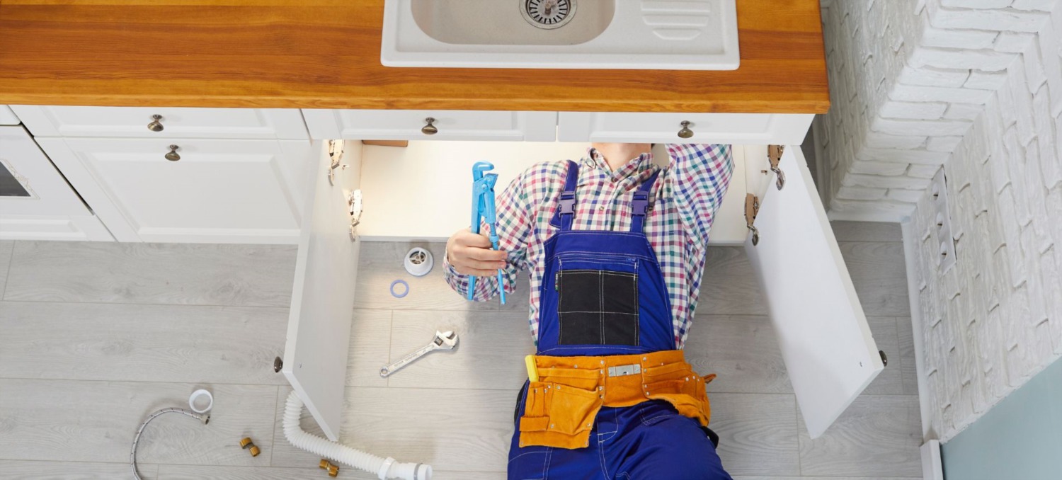 bathroom-faucet-leaking-under-sink-rispa