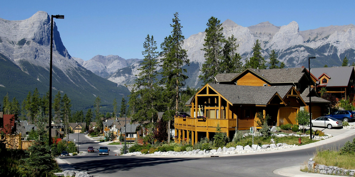 tourist homes canmore