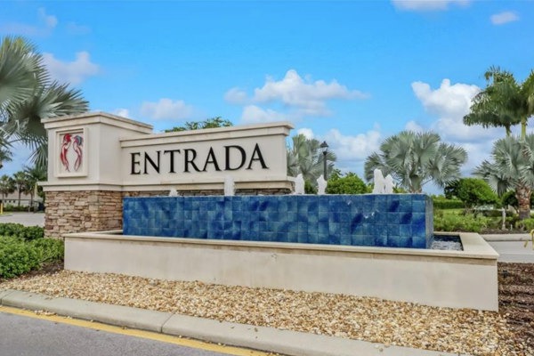 Entrada Delivers Italian Charm In Cape Coral