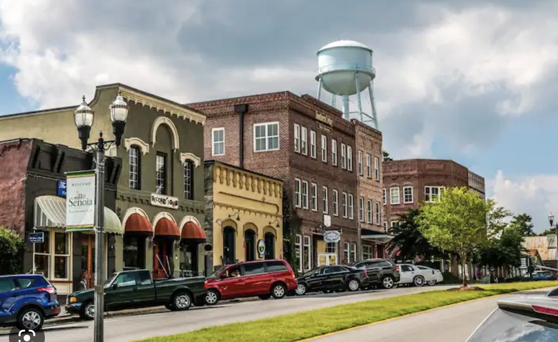 Things to do in Senoia GA Senoia walking dead town