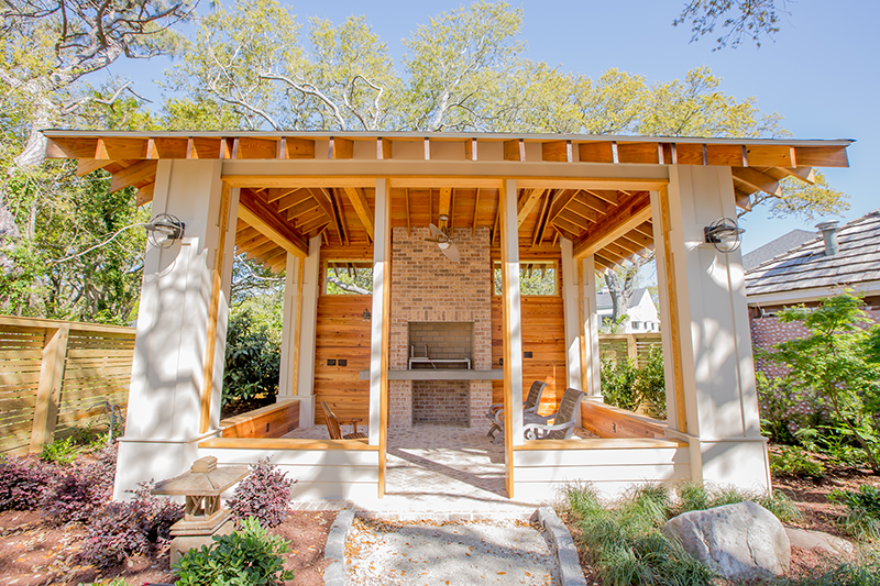 Creating An Outdoor Living Area in Your Back Yard