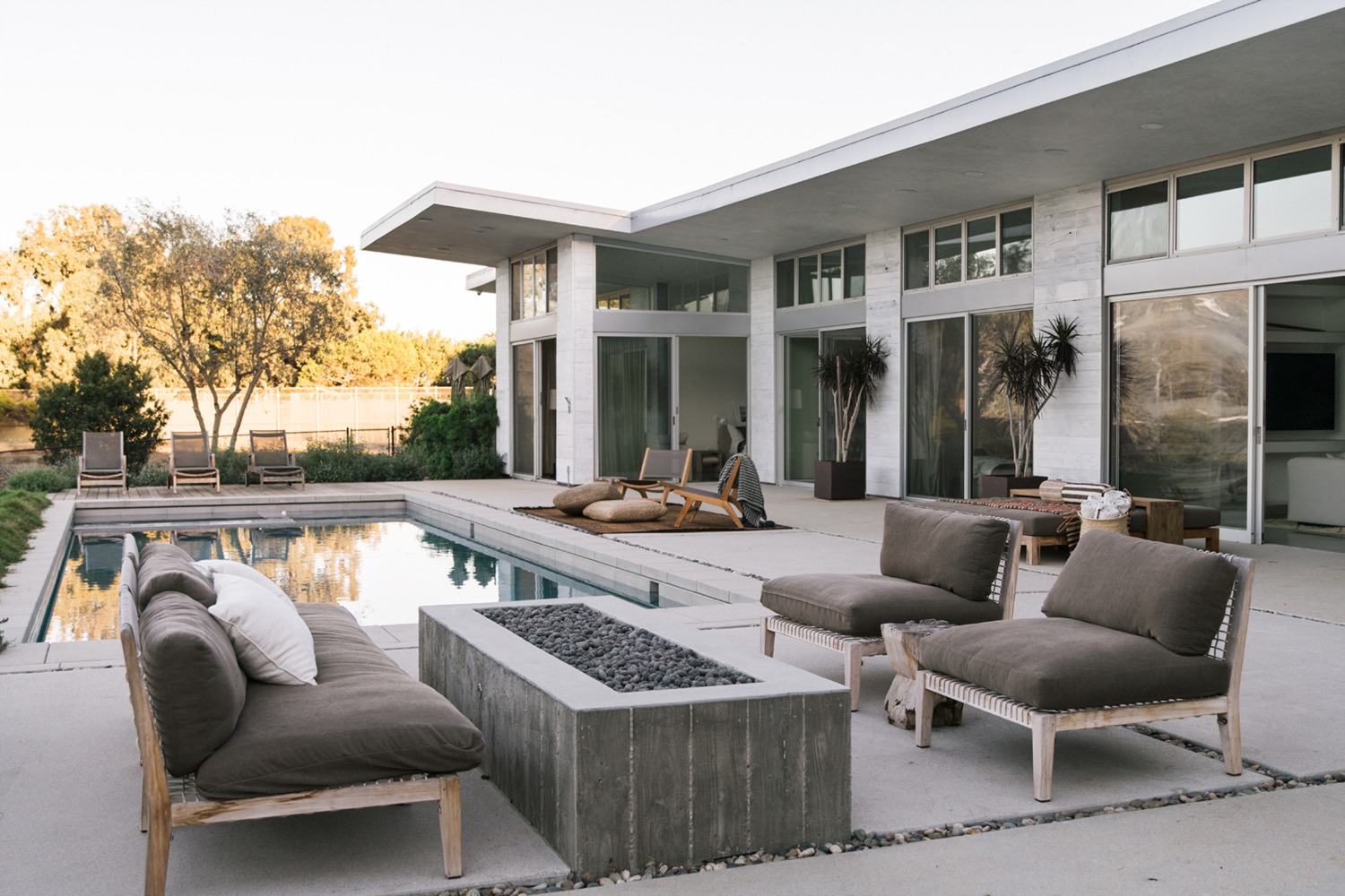 10 Beautiful Outdoor Spaces That Will Make You Rethink Your Current