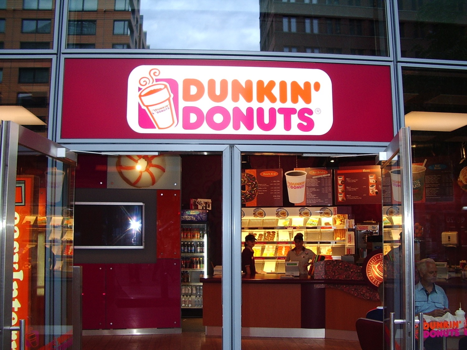 Dunkin' Donuts Returns to Minnesota