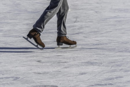 Where are the Best Ice Skating Rings Found in Central New Jersey?