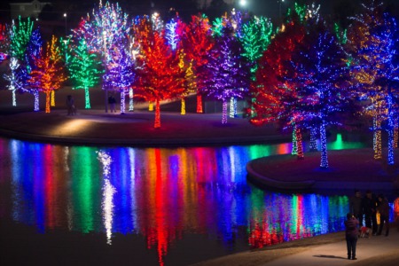 Find all of Richmond's 2018 Christmas Lights Here!