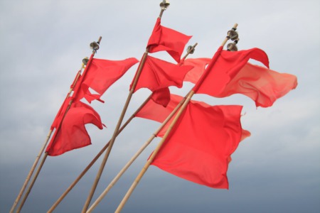 Red Flags Home Sellers Must Know: Don't Get Scammed on Your Home Sale