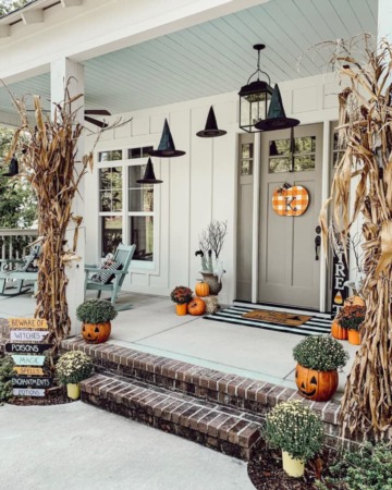 13 Colorful Fall Decorating Ideas for Porches, Patios, and Yards