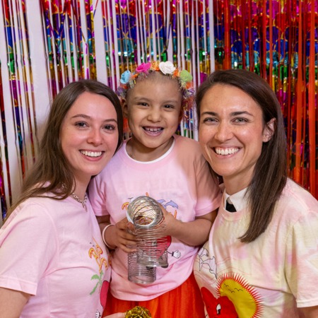 Painting a Picture of Strength While Fighting Leukemia – The Healing Power of Art