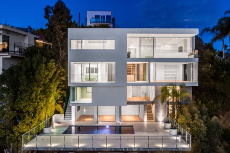 Frontgate Real Estate Presents this Beautiful Los Angeles Listing in Prestigious Sunset Plaza