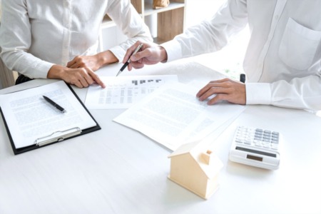 Contract Terms Home Buyers Should Know Before Signing an Offer