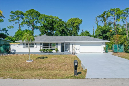 FEATURED LISTING - 8631 Exeter St Fort Myers, FL 33907