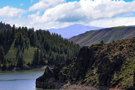Adventure opportunities at Idaho Lakes and Reservoirs