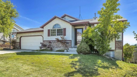 PRICE IMPROVEMENT: Beautiful Lehi Home Now Listed at $335k!