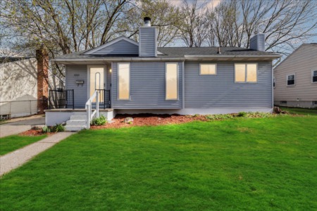 {SOLD}1063 S Grove St Ypsilanti MI 3 Bedroom home in Ypsilanti Schools