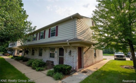 {SOLD} 212 Princeton Dr South Lyon MI 48178, 2 bedroom condo in South Lyon Schools