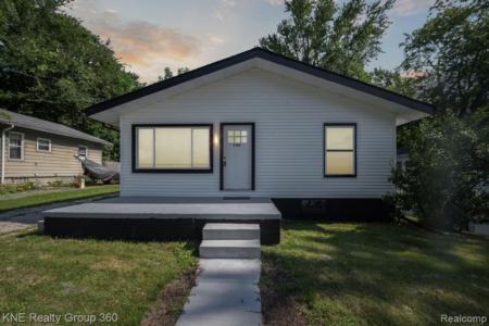 {SOLD}146 Ruth Ave, Pontiac MI 48341, 3 bedroom home in Pontiac schools