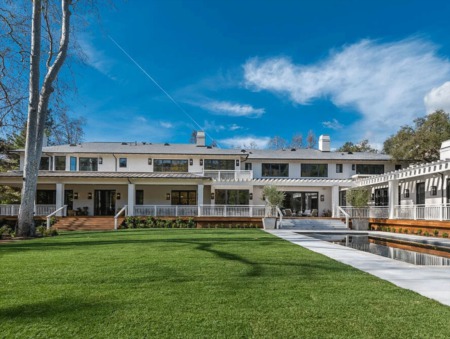 Jennifer Lopez and Ben Affleck Purchase a Newly-Built Pacific Palisades Estate