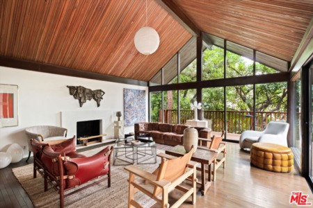 The Intersection of Midcentury Design and Modern Renovation in La Cañada