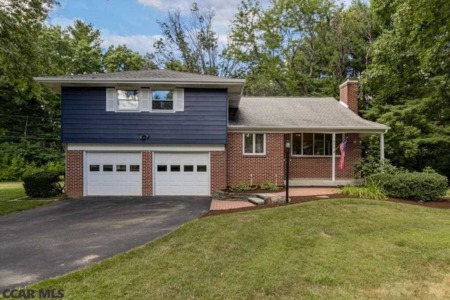 416 Outer Drive - State College