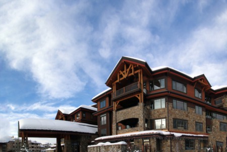 5 Vacation Home Upgrades With High ROI