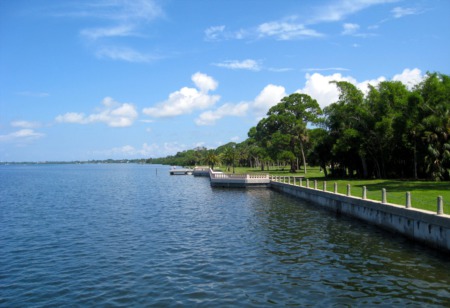 Deciding Between Fort Myers and Sarasota?