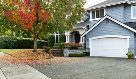 Autumn Landscaping Tips: How to Prepare Your Lawn & Garden for Winter