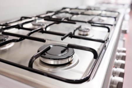 Gas vs. Electric: Which Stove Should Homeowners Choose?