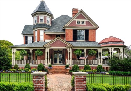 Special Considerations for Buying a Historic Home