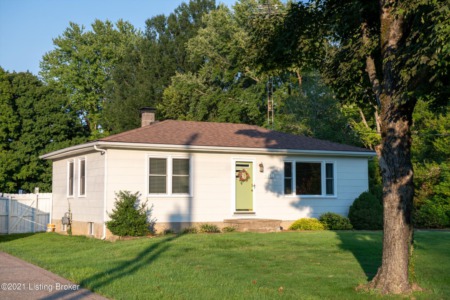 Prospect, KY home sold by Martin Crane over list price!