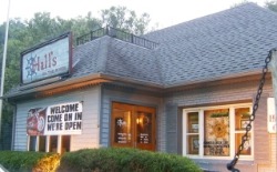 Kentucky's Hall's on The River is a great Place to Dine!