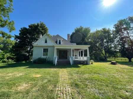 Check out Kim Soper's newest listing at 149 Swigert Ave in Lexington KY - 2 acres, a cool 1925 farm home and tons of horse history in the area! Don't miss it! 