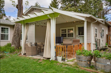 125 W F St, Jacksonville, OR