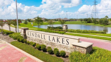 Community Spotlight: Kendall Lakes