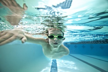 Enjoy a Dive-In Holiday Movie December 21