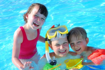 Take the Kids Swimming in Crestwood August 26
