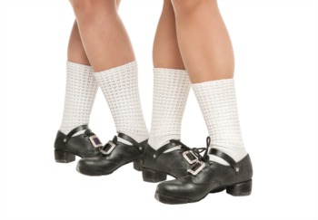 Go to the Winter Ceili at the Mellwood Arts Center February 24