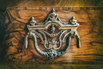 Shop at the Summer Antiques Market at Locust Grove June 25