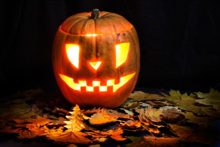 Have Fun at the Jack O’ Lantern Stroll October 19