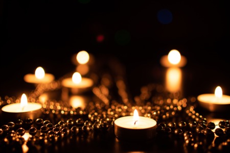 Take a Candlelight Christmas Tour at the Conrad-Caldwell House December 21
